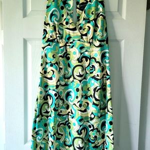 Knee-length summer dress for office or party